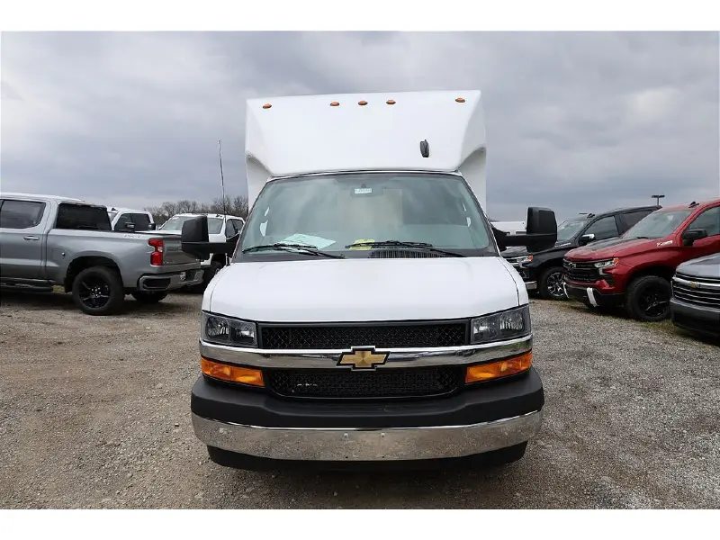 2026 CHEVROLET Express 3500