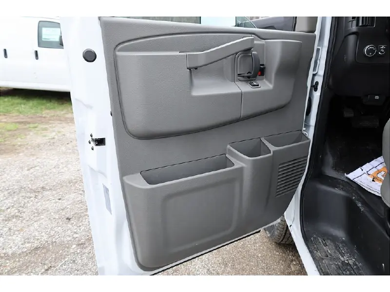 2026 CHEVROLET Express 3500