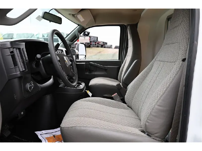 2026 CHEVROLET Express 3500