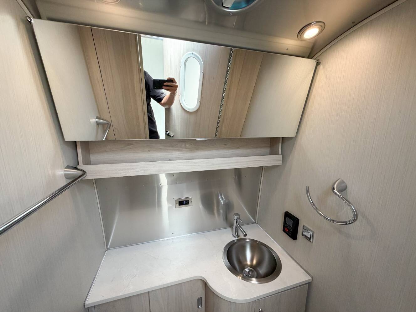 A photo of this 2022 Airstream GLOBETROTTER 27FB