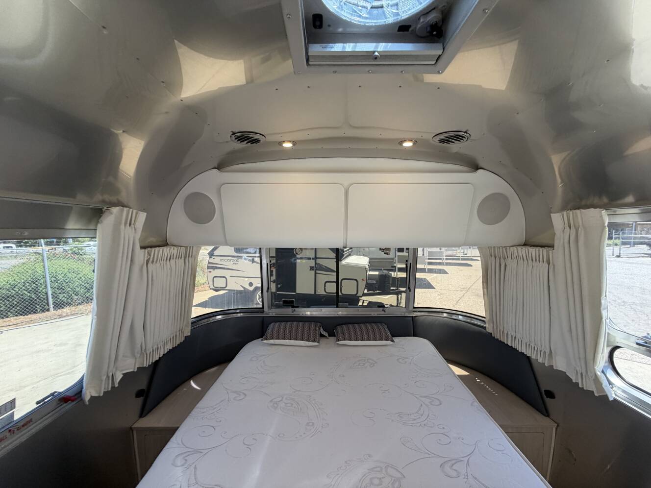 A photo of this 2022 Airstream GLOBETROTTER 27FB