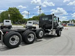 2027 VOLVO VHD