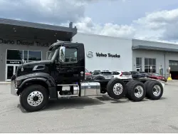 2027 VOLVO VHD