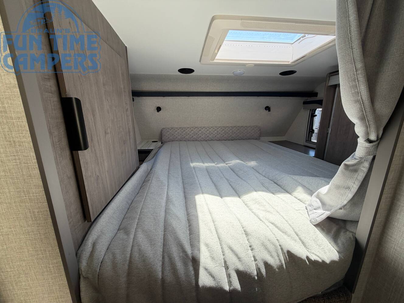 A photo of this 2026 Lance 975 TRUCK CAMPER