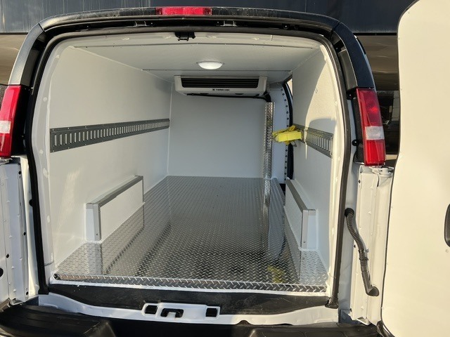 2026 GMC SAVANA 2500 in Glen Ellyn, IL
