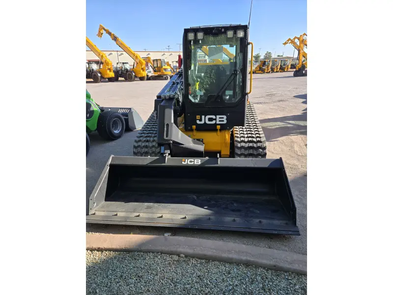 2026 JCB 3TS-8T