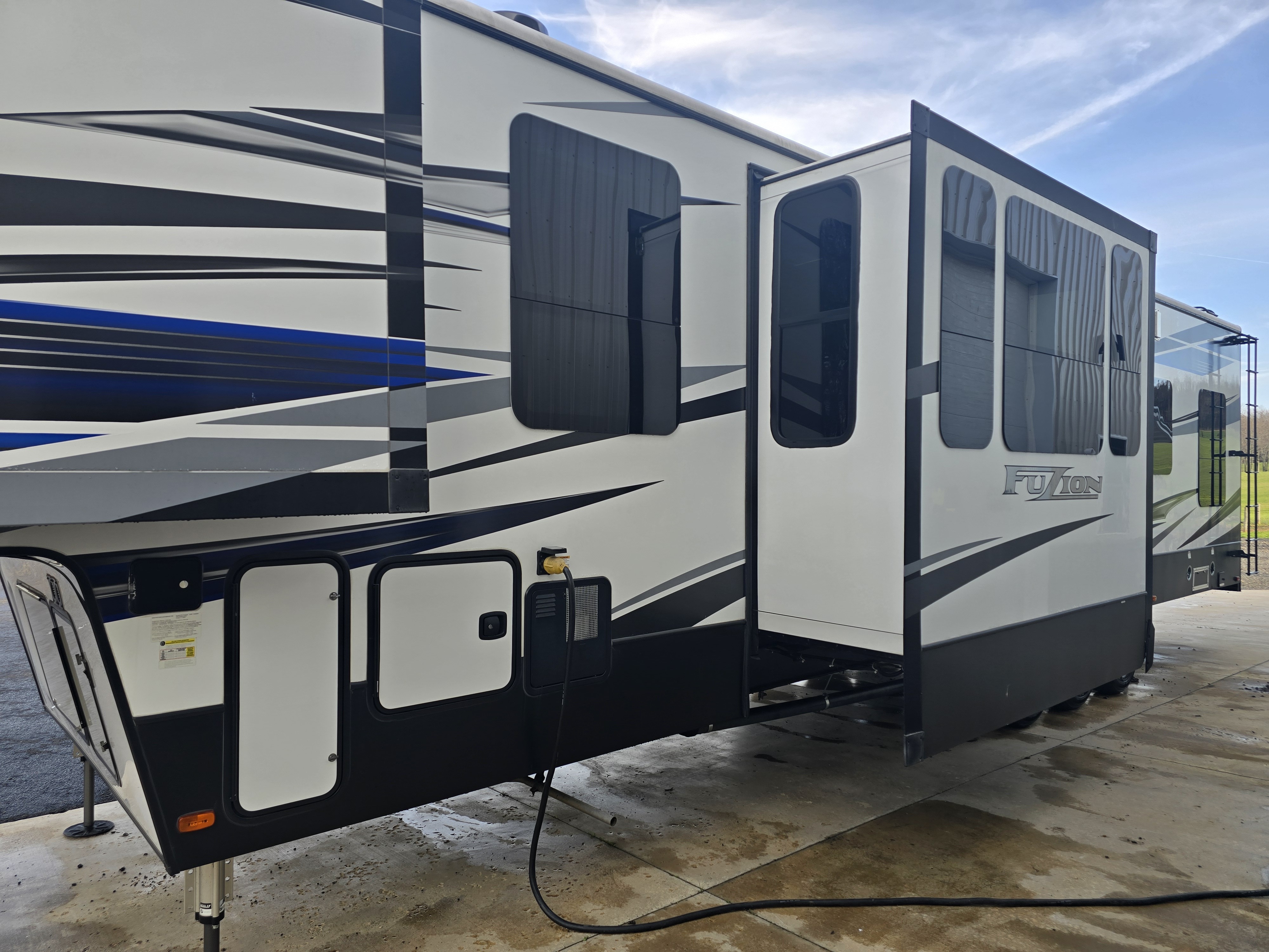 2019 Keystone FUZION 424 in berlin PA