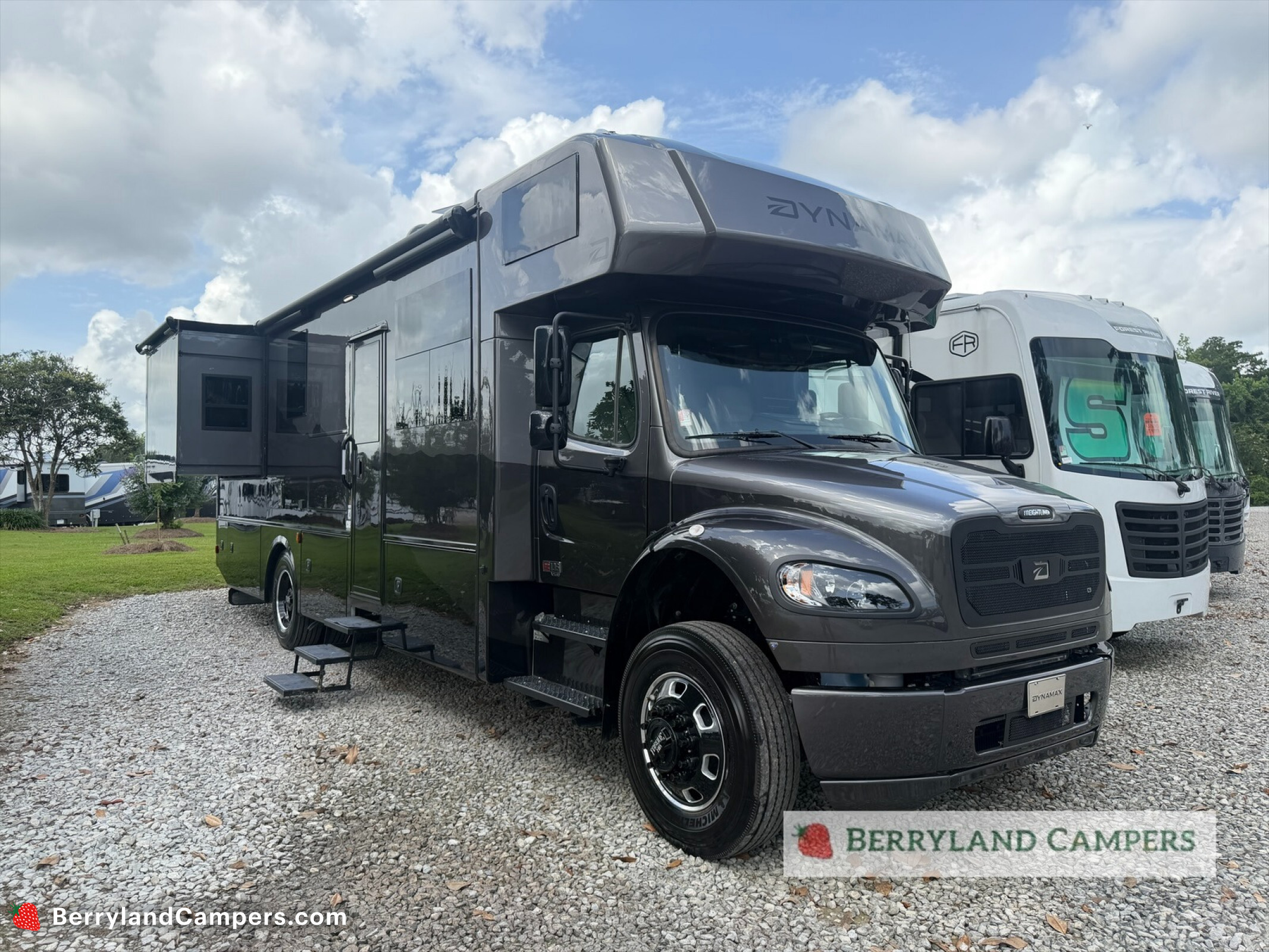 2027 Dynamax Corp Europa 32KDFR in ponchatoula LA