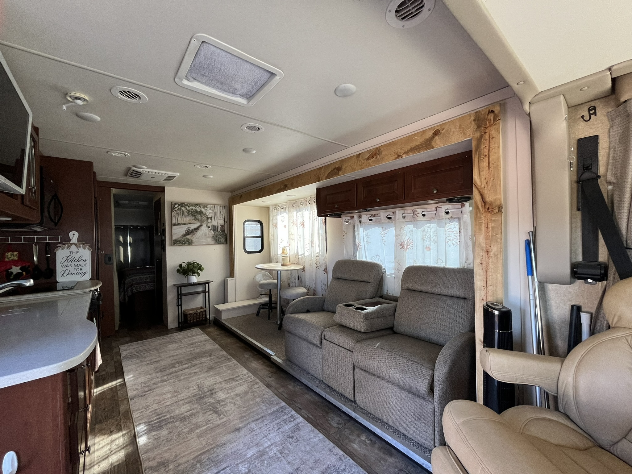 2016 Thor Motor Coach WINDSPORT 31S in casa grande AZ