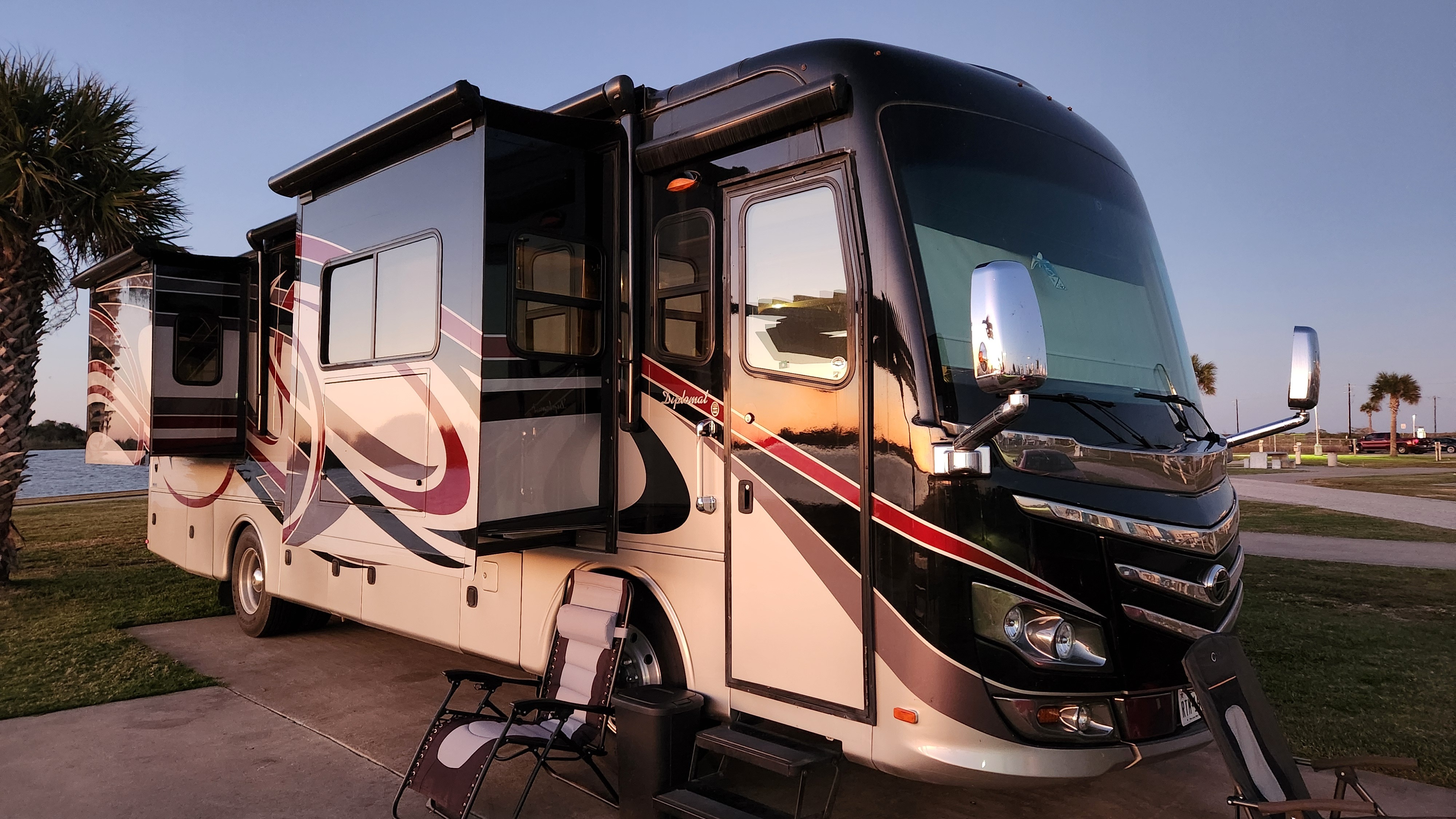 2013 Monaco DIPLOMAT 36PFT RV