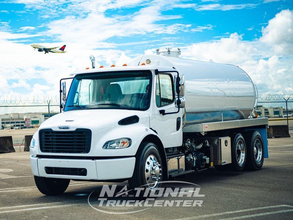 2019 FREIGHTLINER M2 in Hialeah, FL