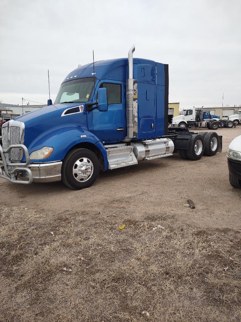 2018 KENWORTH T680 in Pratt, KS