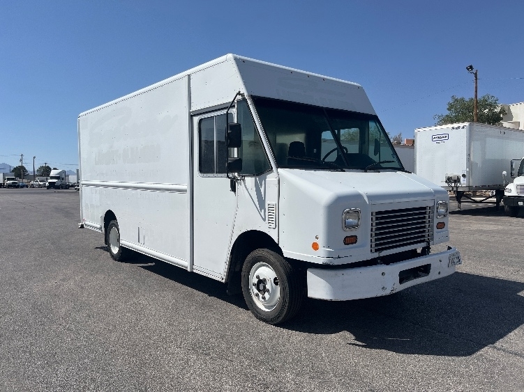 2018 Freightliner MT45 in El Paso, TX