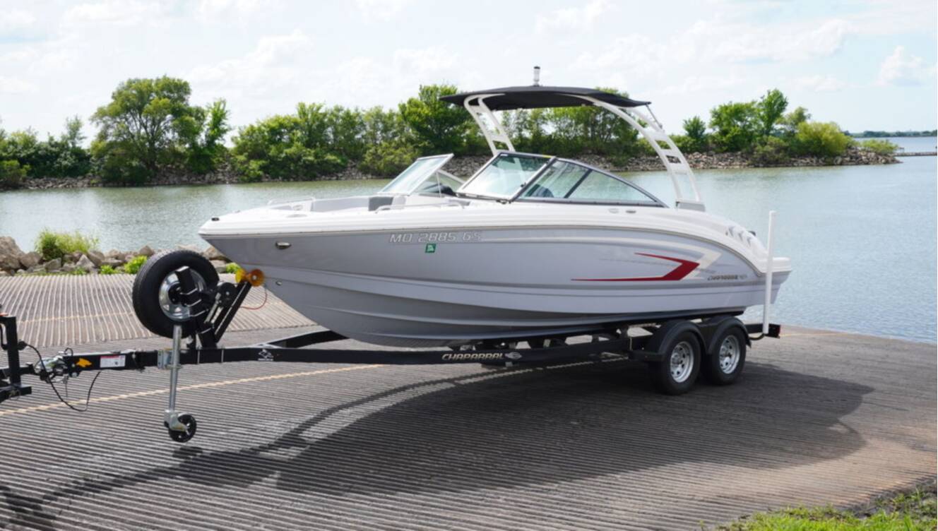 A photo of this 2023 Chaparral 23 SSi