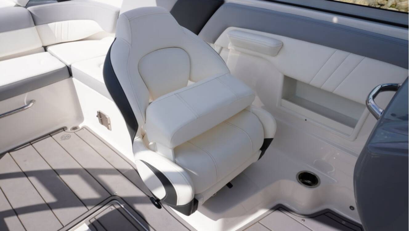 A photo of this 2023 Chaparral 23 SSi