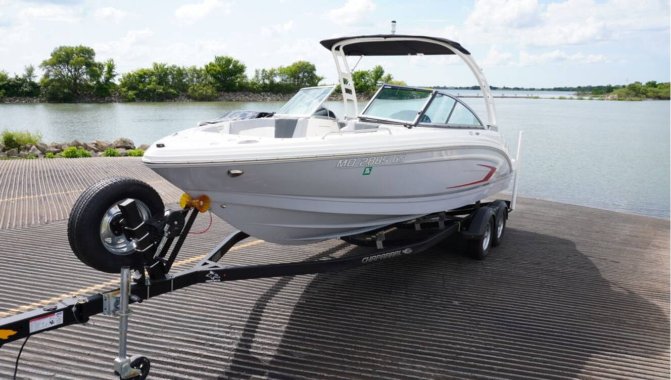 A photo of this 2023 Chaparral 23 SSi