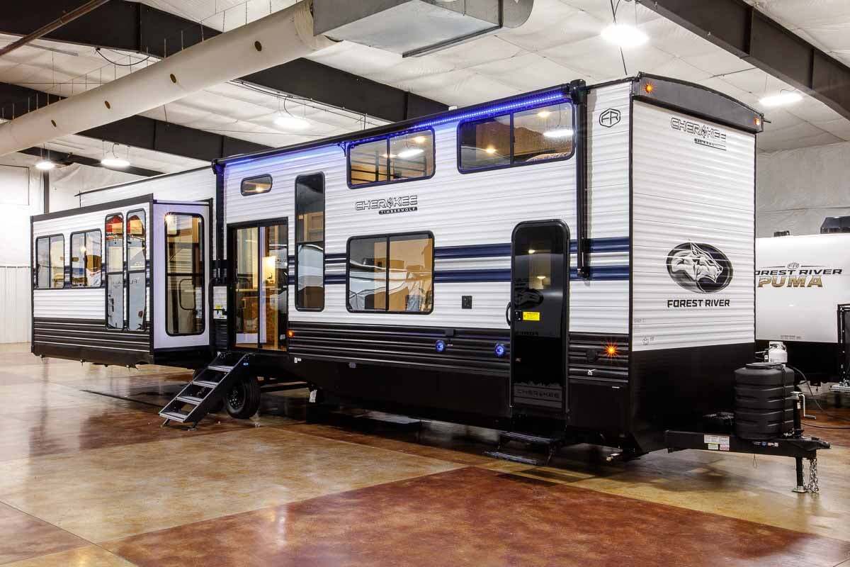 2027 Forest River Cherokee Timberwolf 39JM in walcott IA