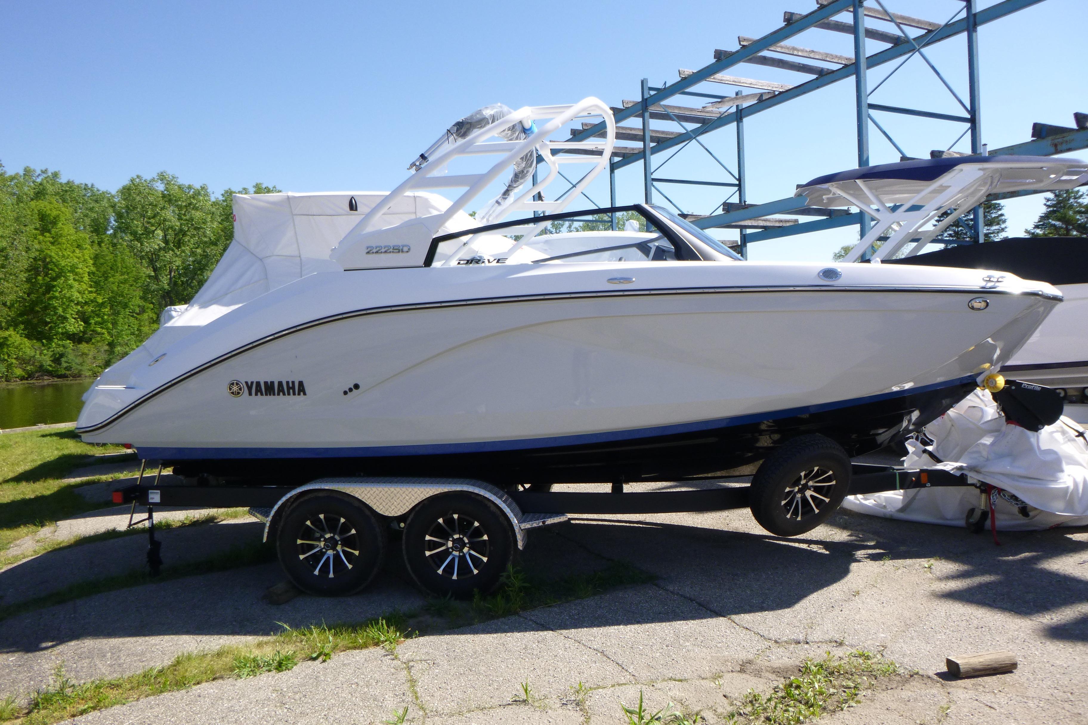 2026 Yamaha Boats 222SD in lansing MI