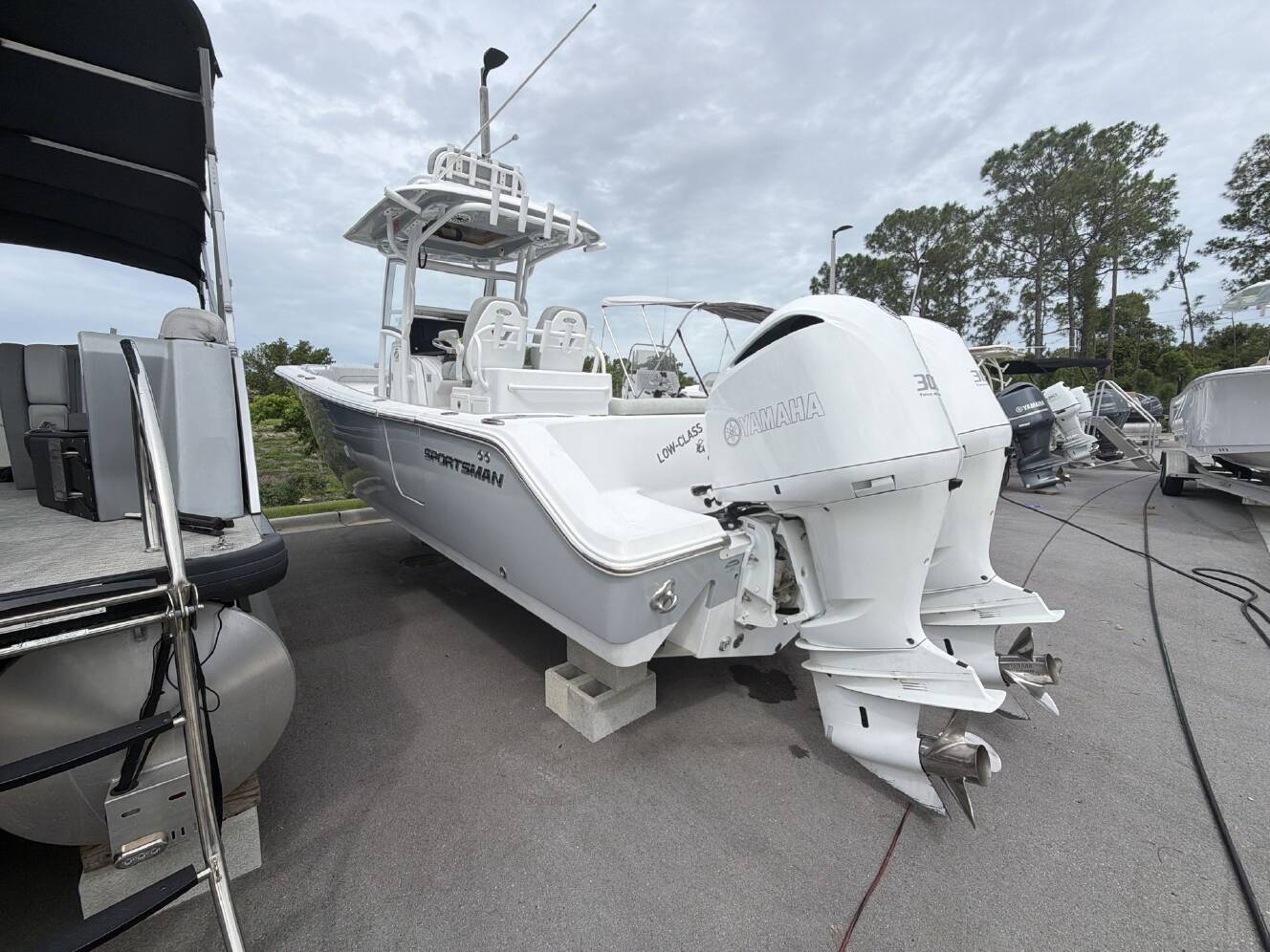 A photo of this 2020 Sportsman 282 Open
