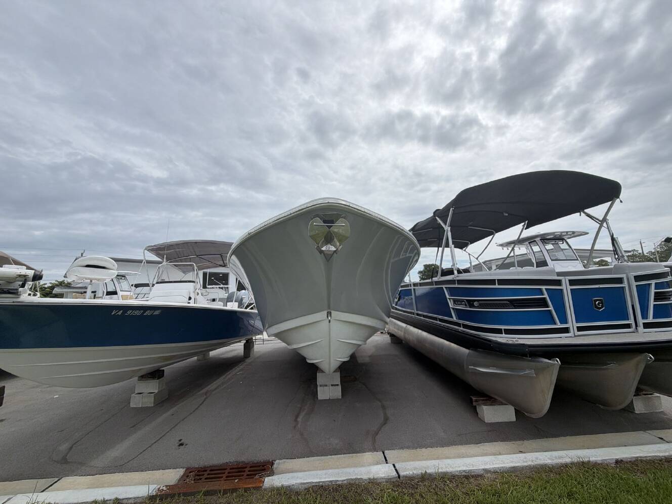 A photo of this 2020 Sportsman 282 Open