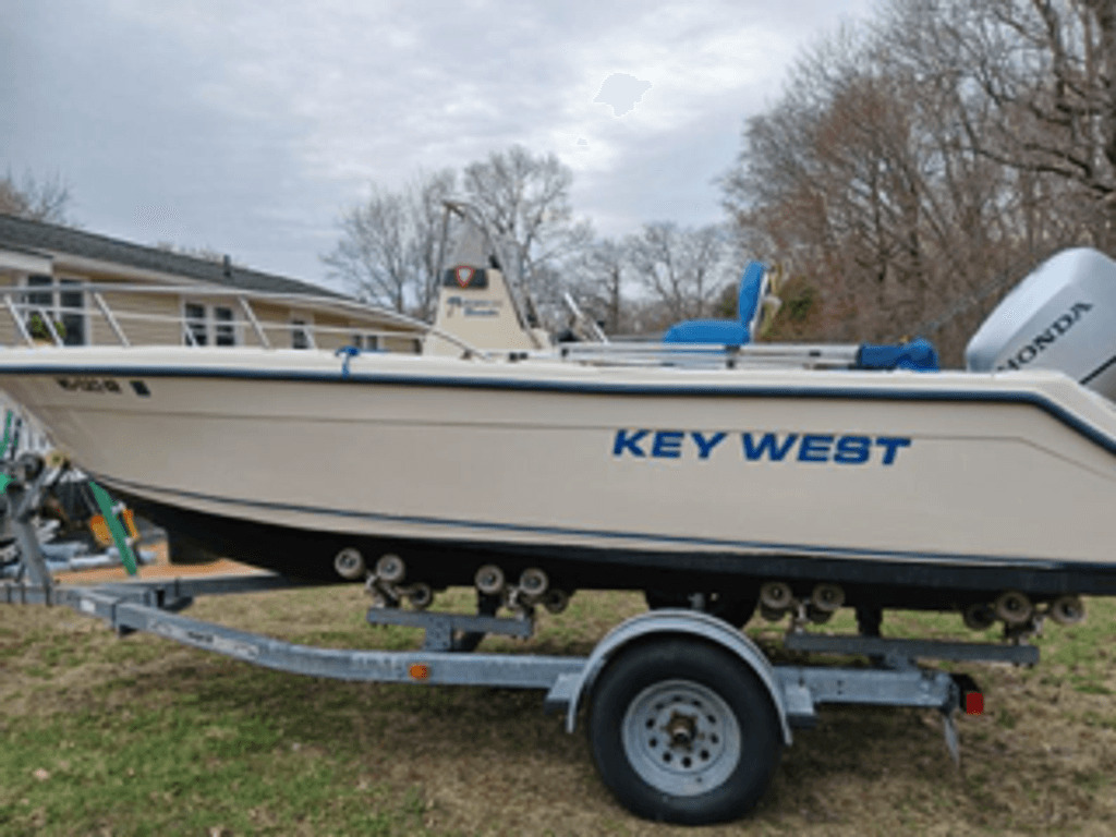 2007 Key West 2020 CC in lafayette road salisbury MA