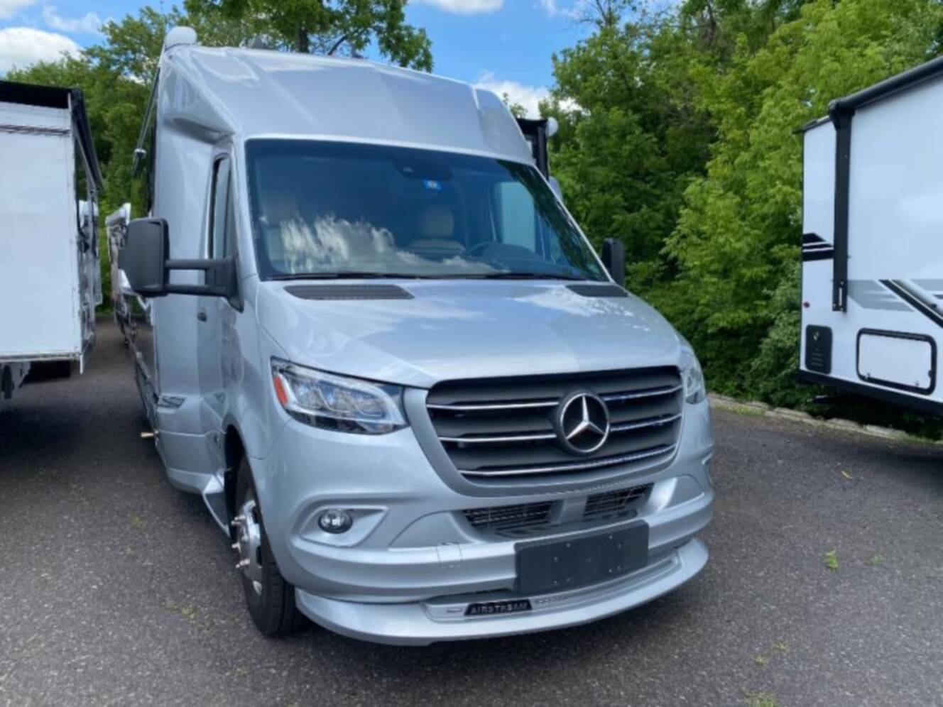 A photo of this 2023 Airstream Atlas Murphy Suite