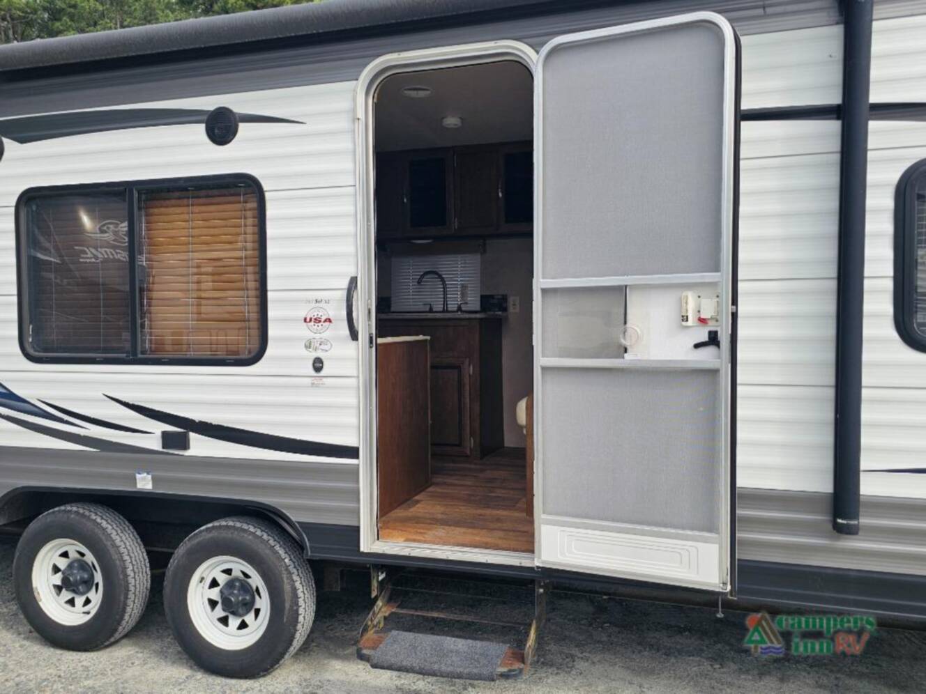 A photo of this 2016 Forest River Rv Salem 261BHXL