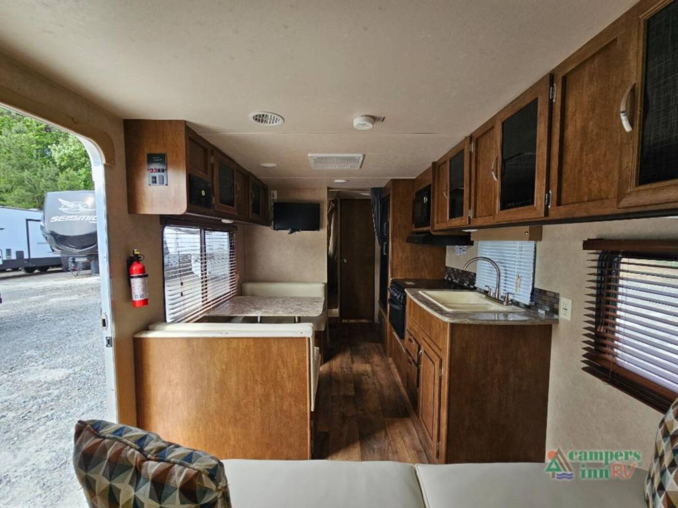 A photo of this 2016 Forest River Rv Salem 261BHXL
