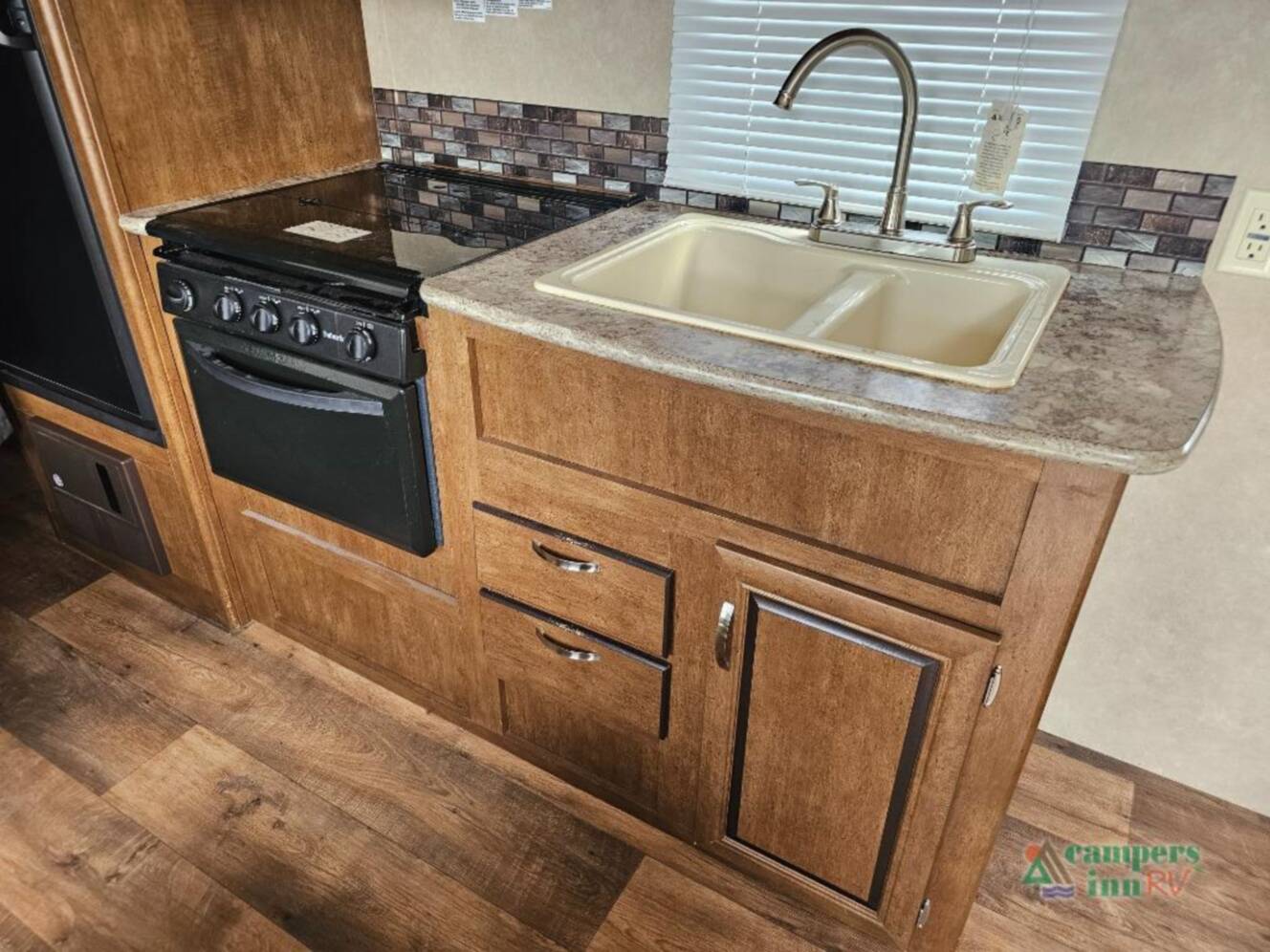 A photo of this 2016 Forest River Rv Salem 261BHXL