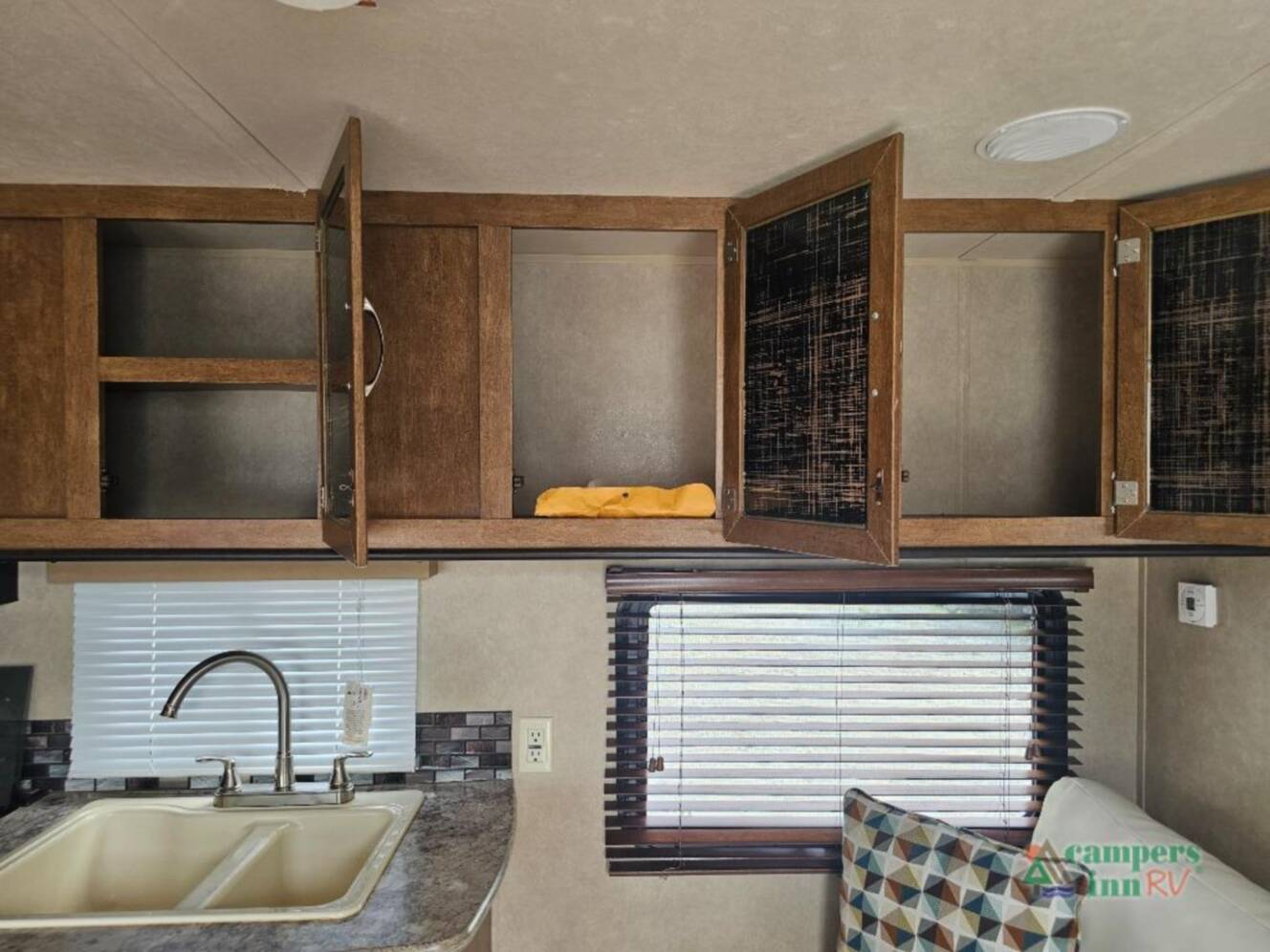 A photo of this 2016 Forest River Rv Salem 261BHXL