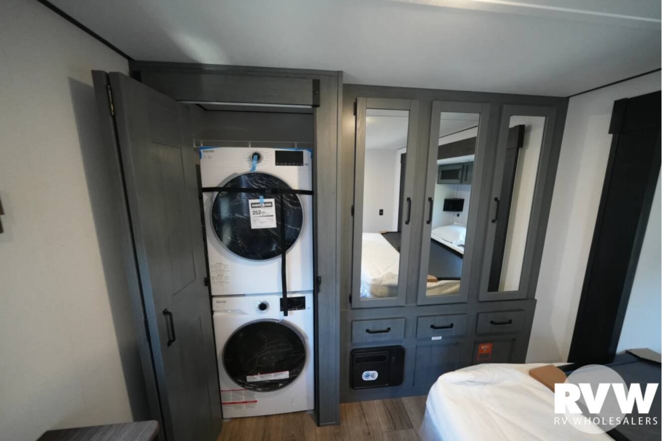A photo of this 2027 Palomino Puma Vista Lofts 402LFT