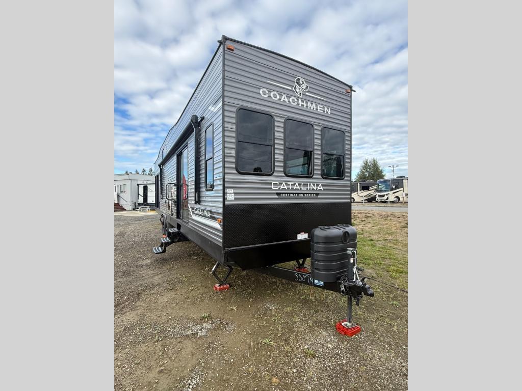 2025 Coachmen Rv Catalina Destination Series 35FME in monroe WA