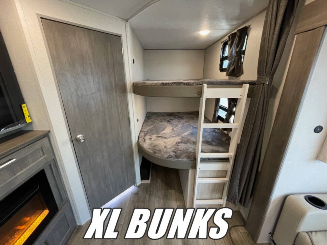 A photo of this 2026 Coachmen Rv Catalina Legacy Edition 273DBHCK