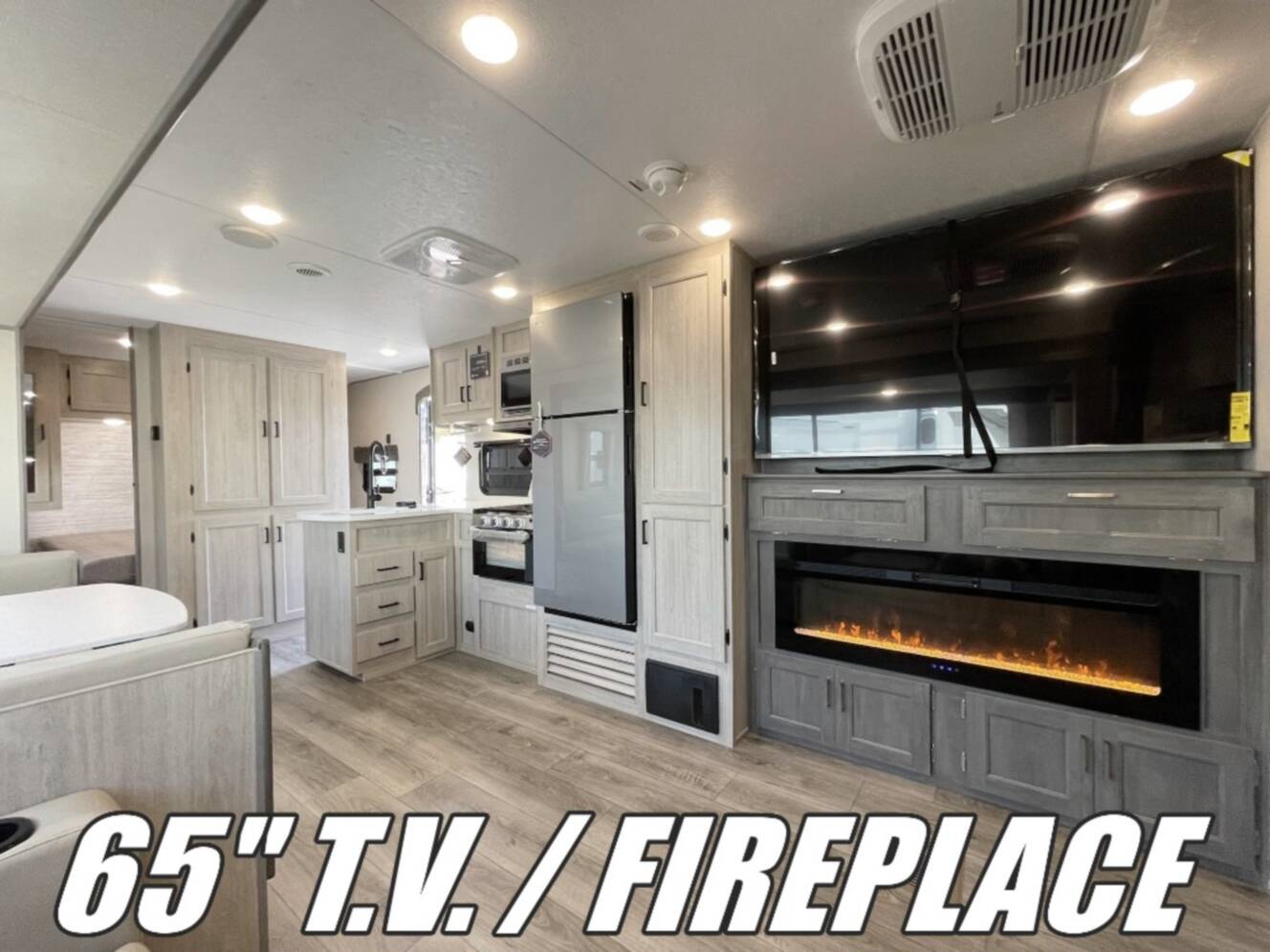 A photo of this 2026 Coachmen Rv Catalina Legacy Edition 273DBHCK