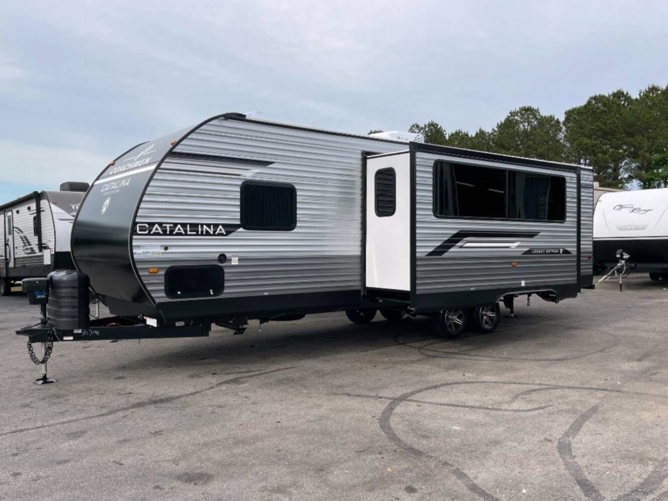 A photo of this 2026 Coachmen Rv Catalina Legacy Edition 273DBHCK