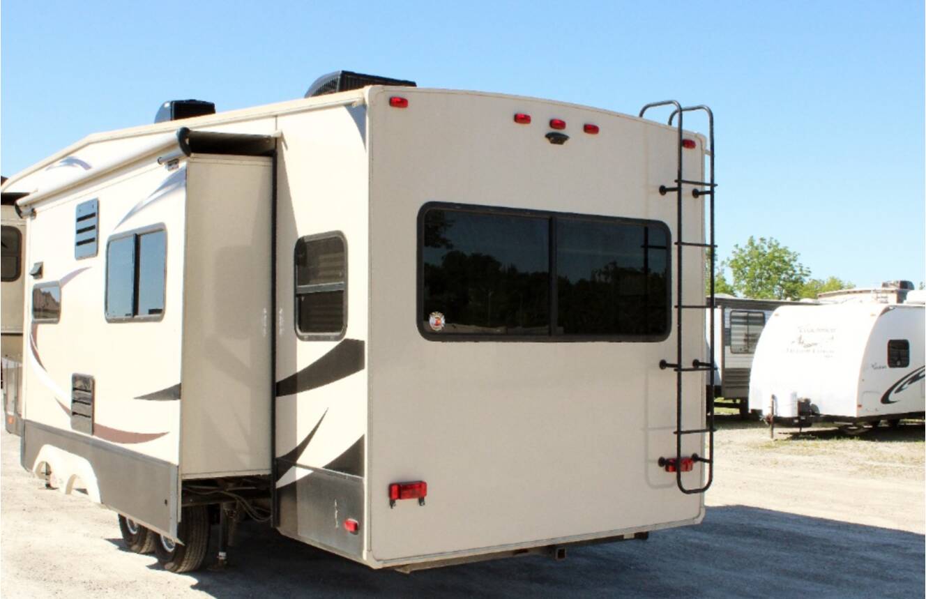 A photo of this 2016 Grand Design Reflection 318RST