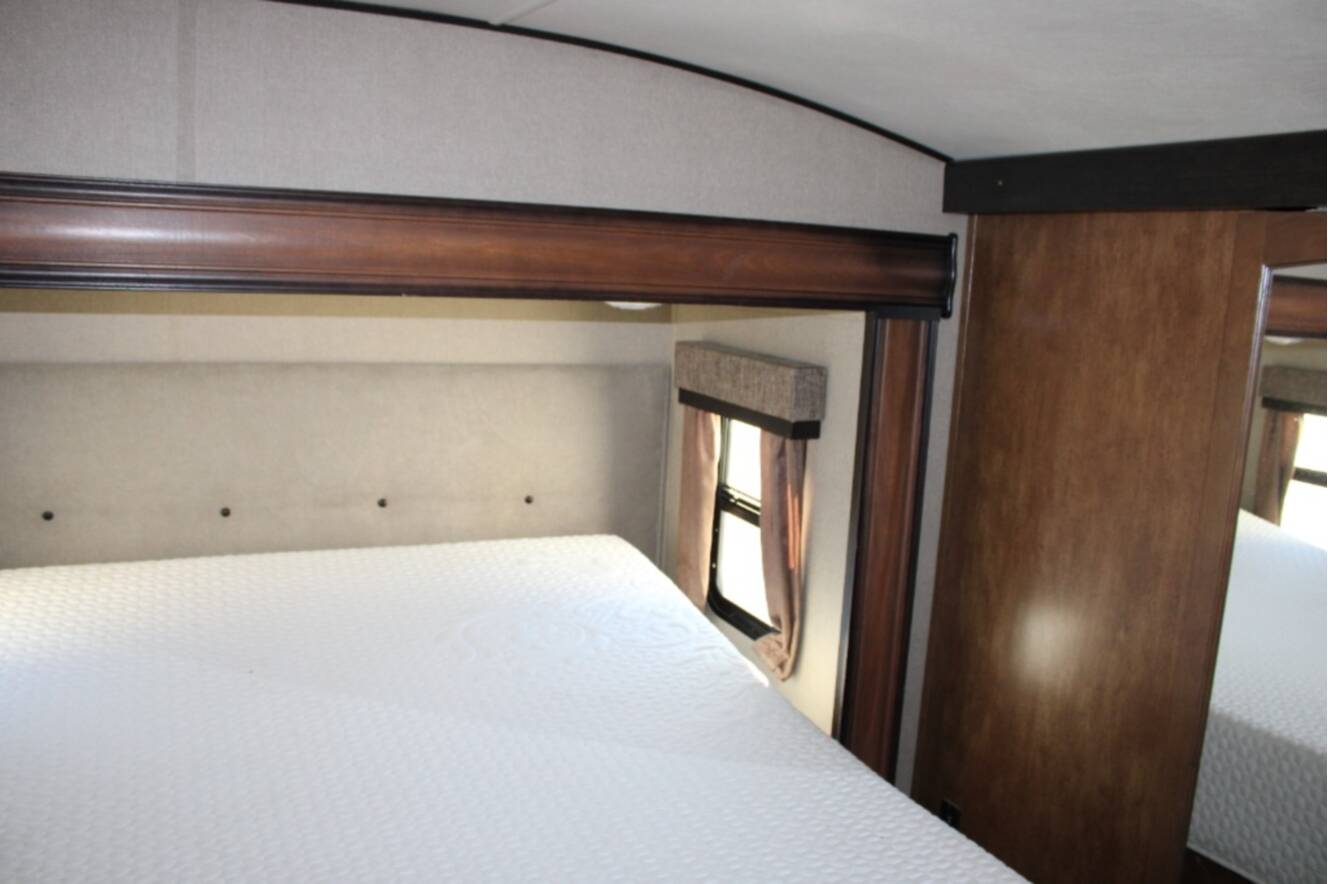 A photo of this 2016 Grand Design Reflection 318RST