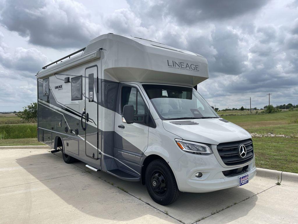 2027 Grand Design Lineage Series M 25FW in sanger TX