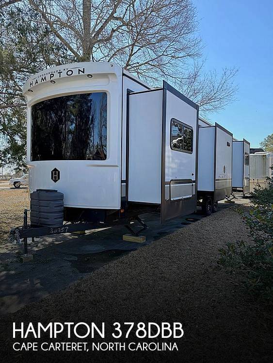2024 Crossroads Hampton 378DBB RV