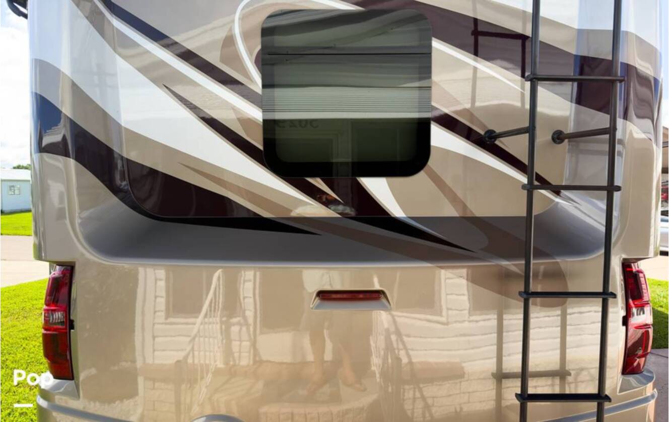 A photo of this 2020 Thor Motor Coach Challenger 37FH
