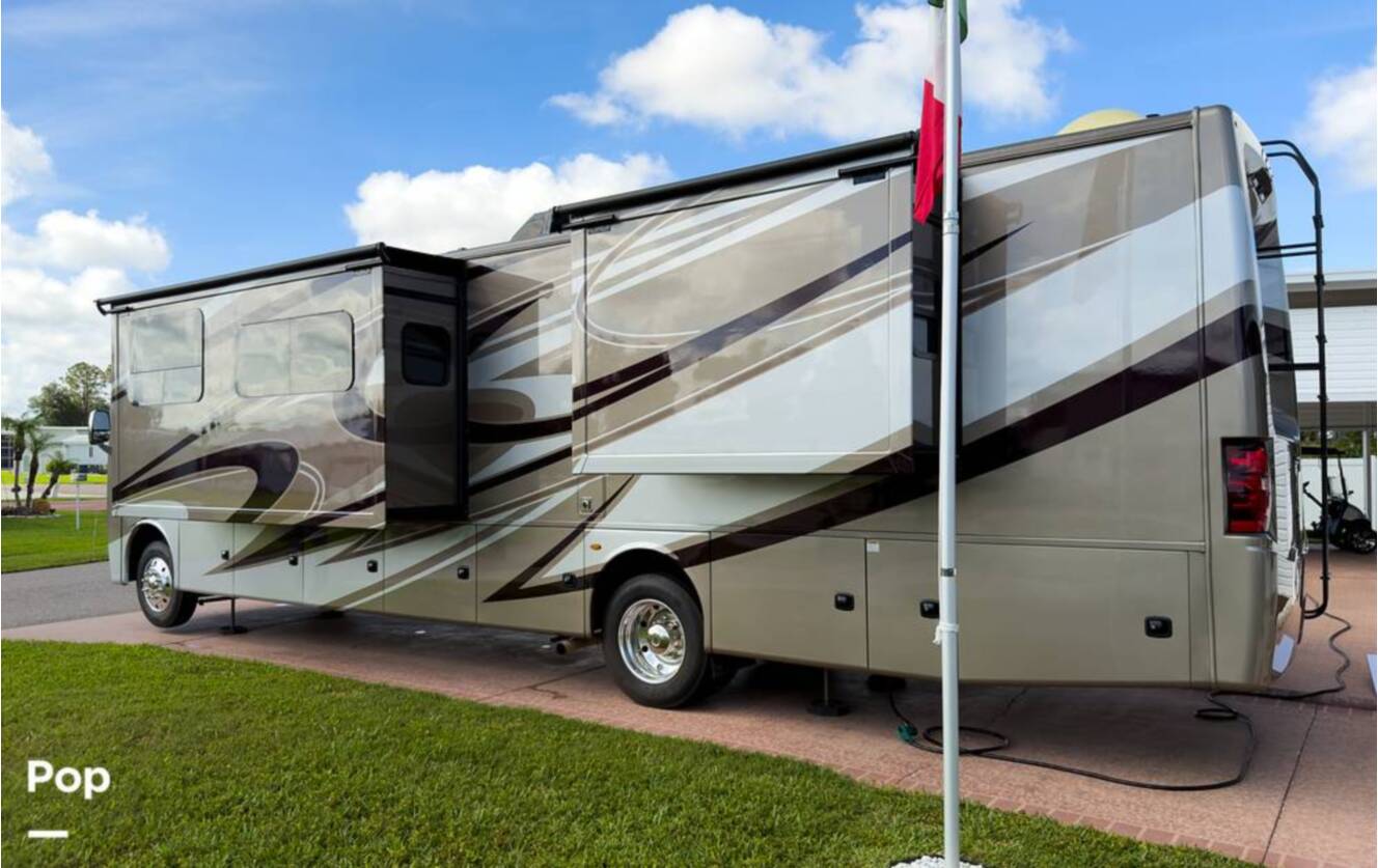 A photo of this 2020 Thor Motor Coach Challenger 37FH