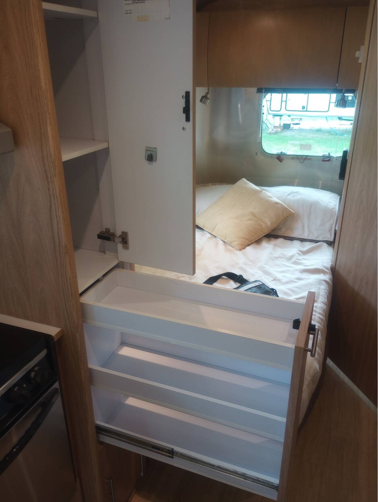 A photo of this 2007 Airstream SAFARI SE 23