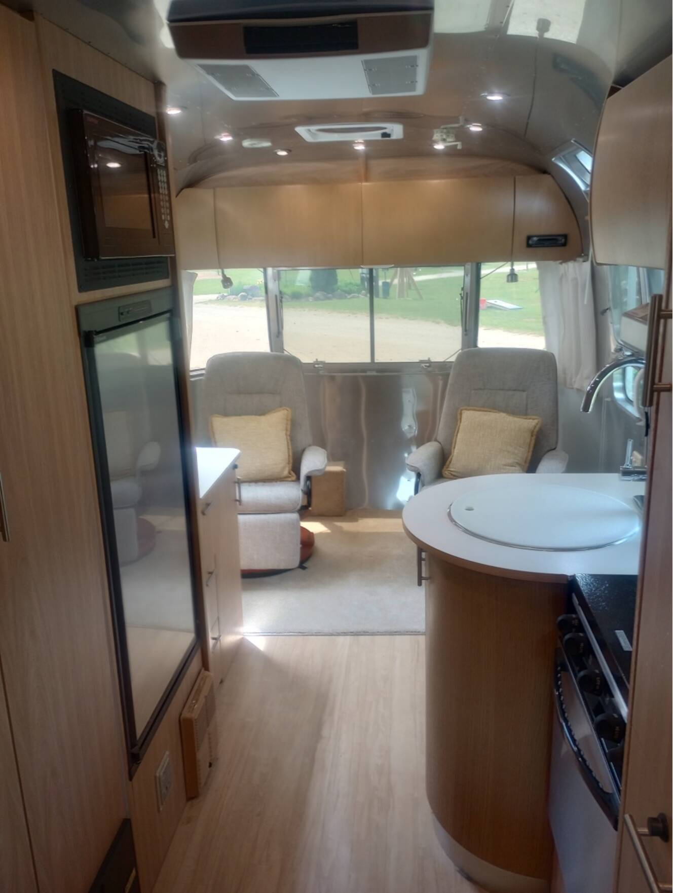 A photo of this 2007 Airstream SAFARI SE 23
