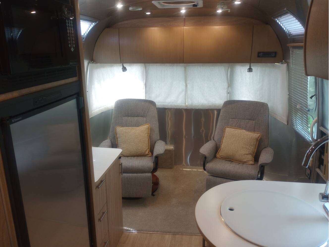 A photo of this 2007 Airstream SAFARI SE 23