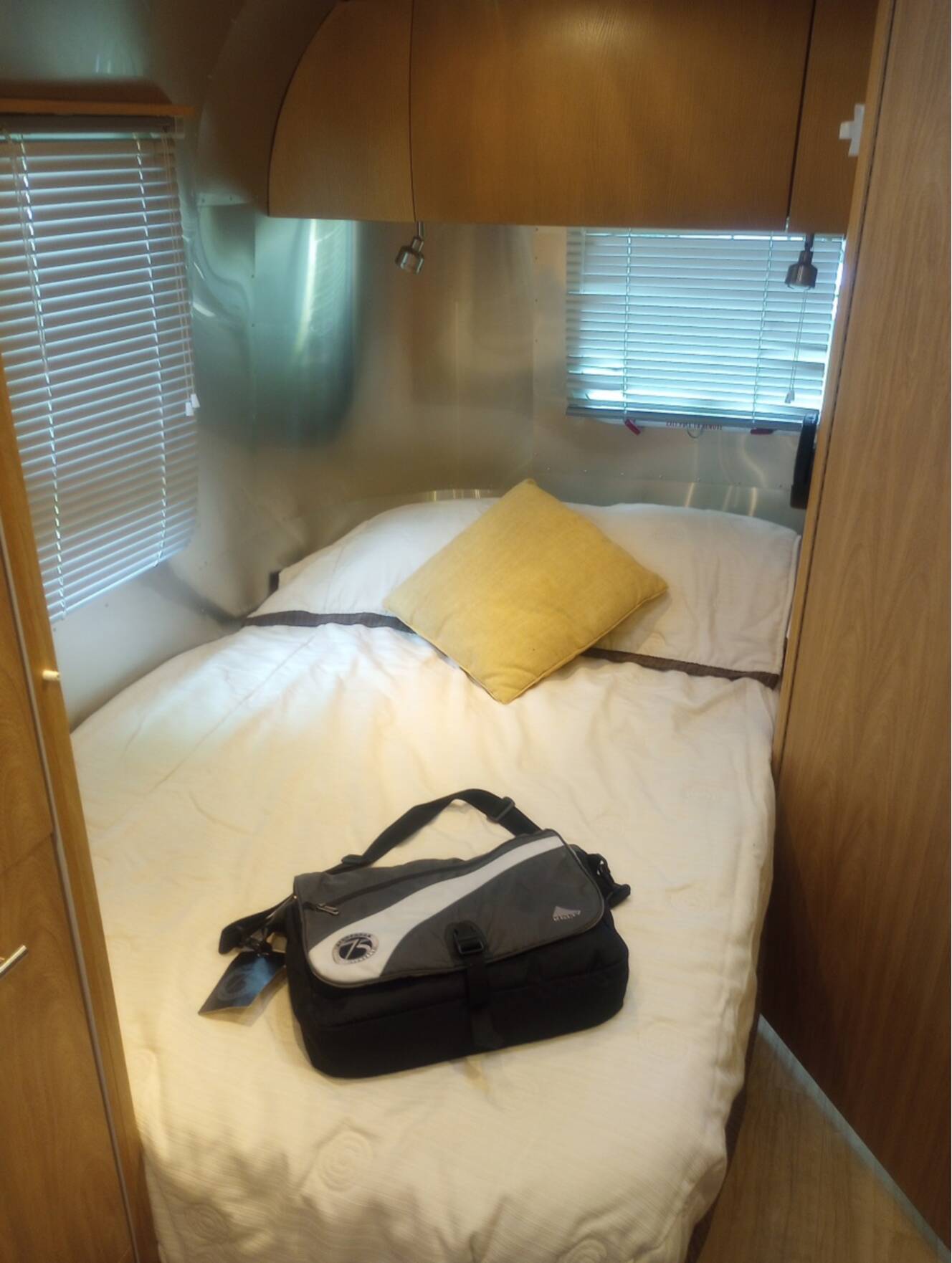 A photo of this 2007 Airstream SAFARI SE 23