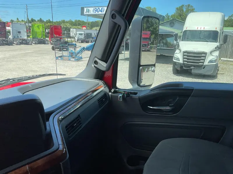 2020 INTERNATIONAL LT625