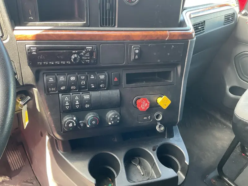 2020 INTERNATIONAL LT625