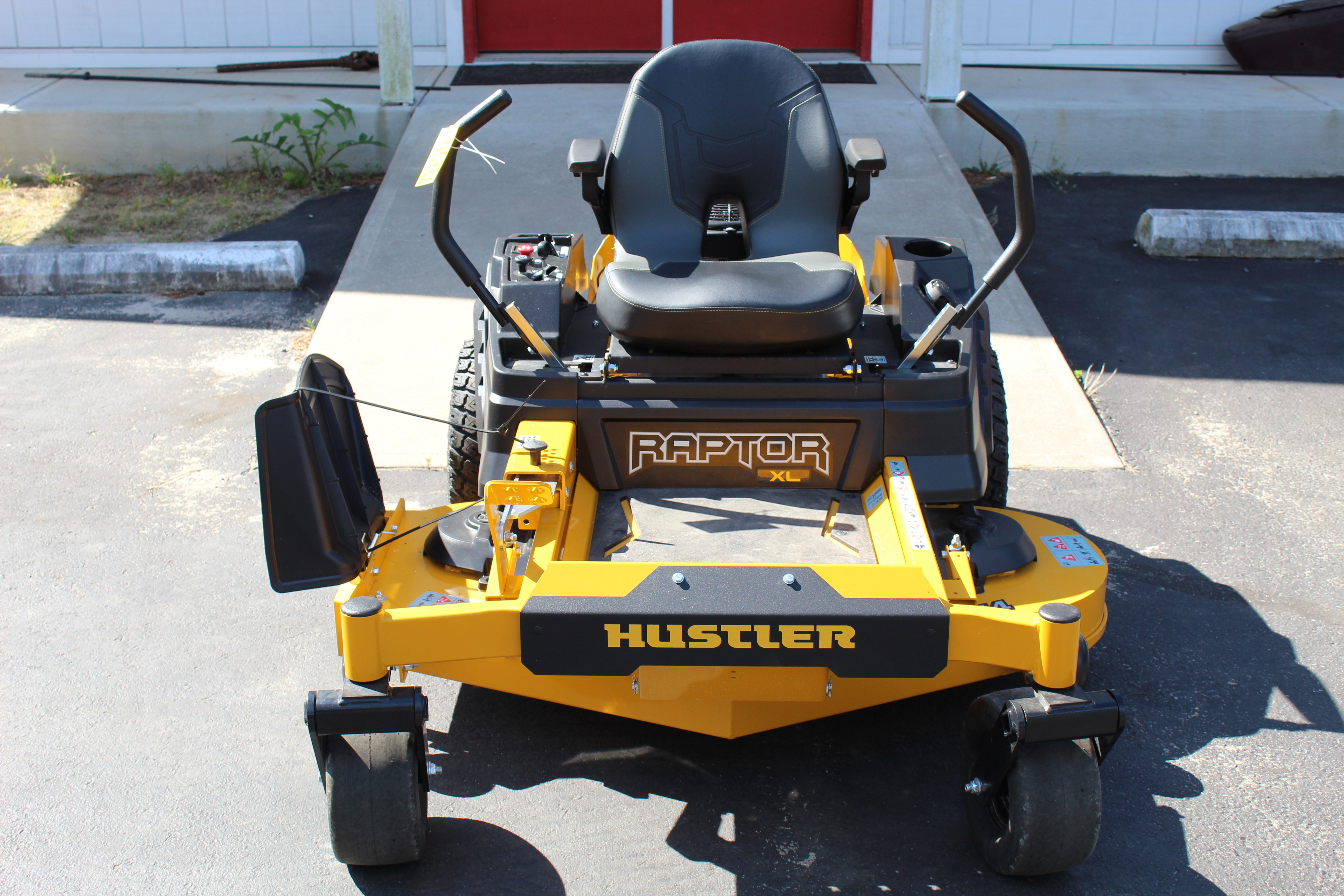 HUSTLER Raptor XL Zero Turn Mower in Accomac, VA