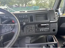 2027 VOLVO VHD64FT300
