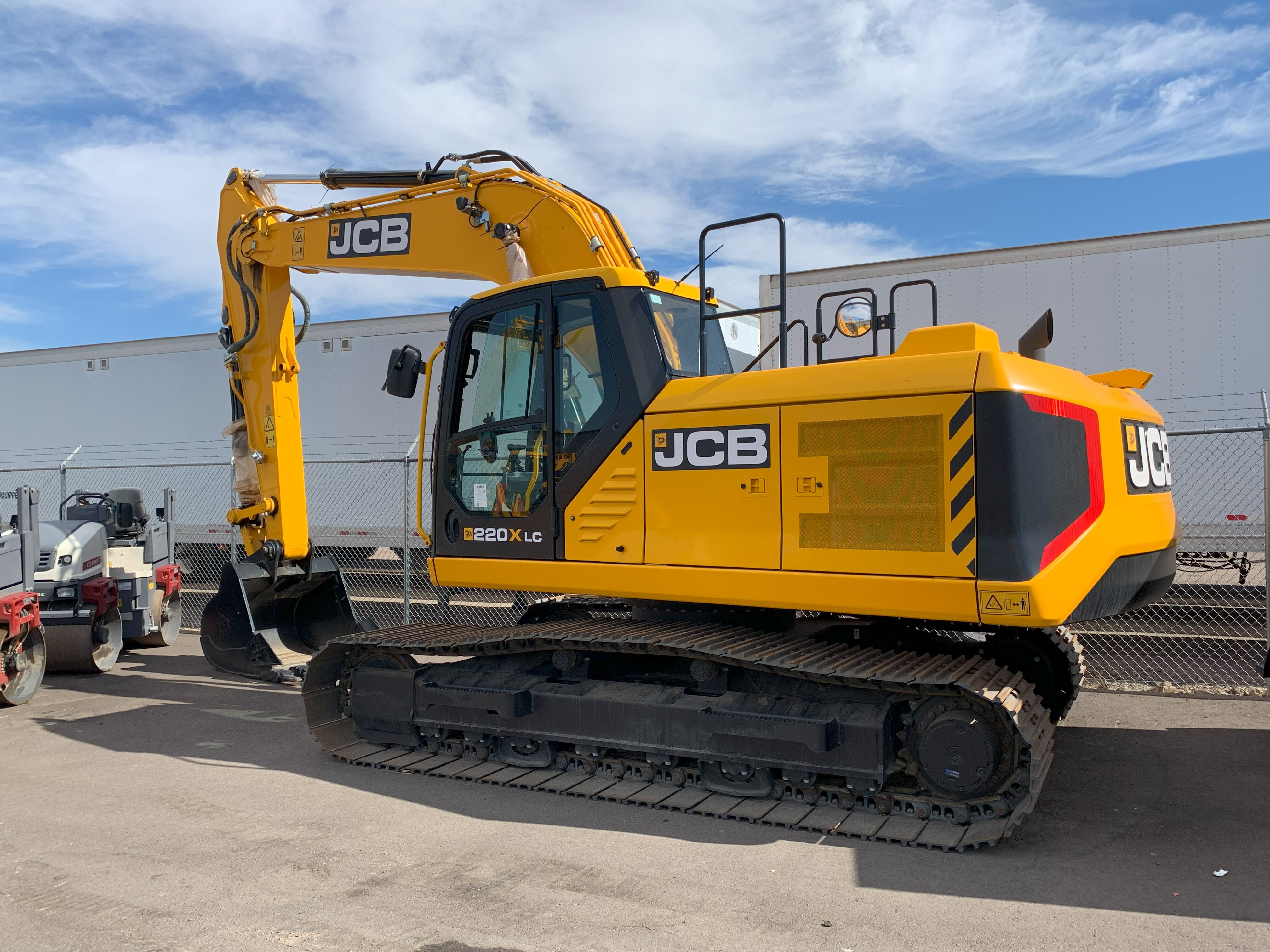 2023 JCB 220X Excavator in Commerce City, CO